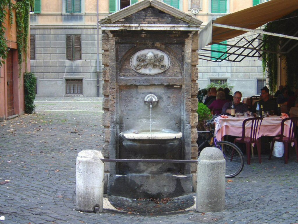 La fontana di Borgo Pio, Roma